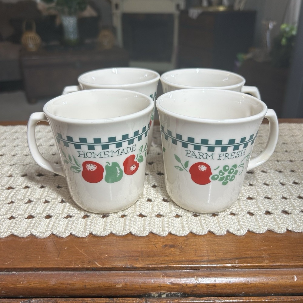 Vtg Corning Corelle Farm Fresh Coffee Cups Mugs Set 4 Apples Pears Farmhouse